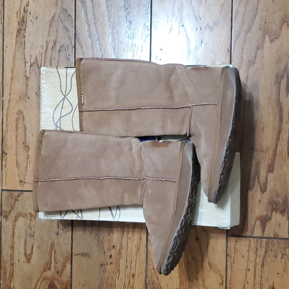 Emu boots
